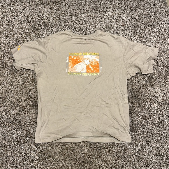 Sold out! Uniqlo demonslayer chuntaro/zenitsu tshirt! - Picture 5 of 6